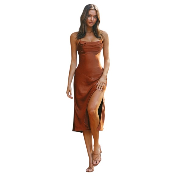Selfie Leslie Dresses & Skirts - Selfie Leslie Well Versed Pleated Bust Split Midi Dress Chocolate Brown Small